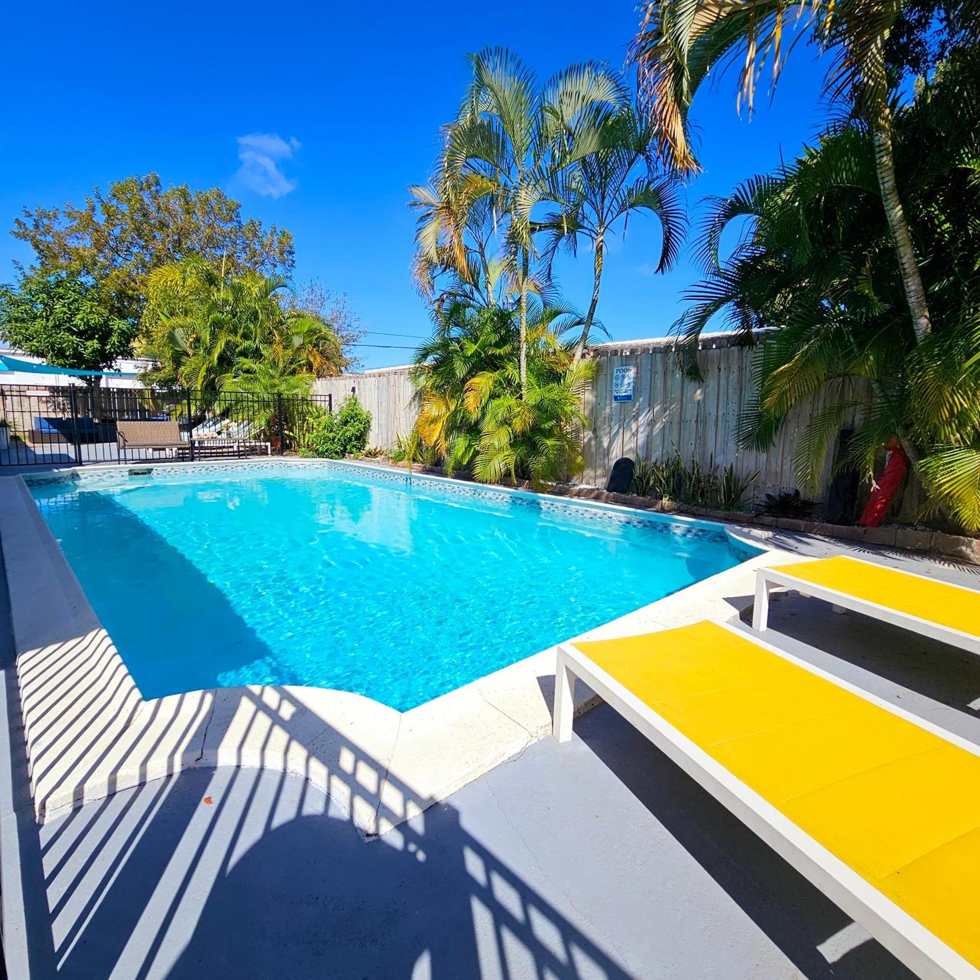 Equipped House W Pool & Patios, Near The Beaches, Prime Location- Ideal For Small Families, Coastal Haven Fort Lauderdale Exterior foto